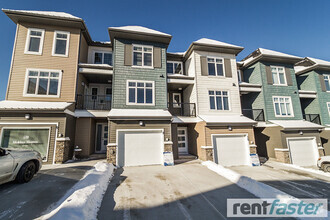 Building Photo - 600 Bellerose Dr