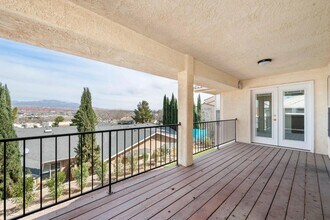 Building Photo - 2105 Balboa Way