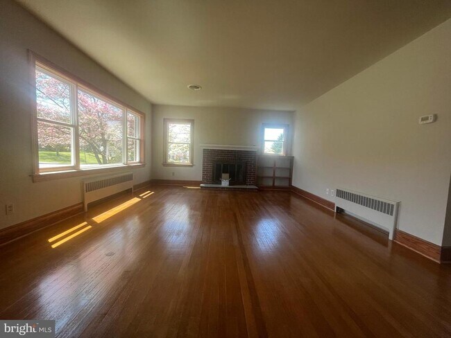 Building Photo - 300 Harrison Ave