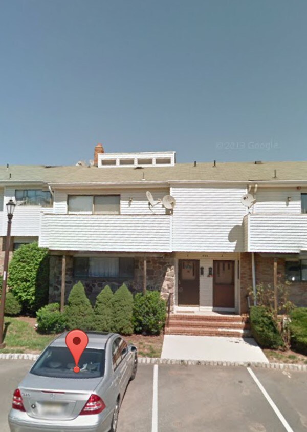 922 Merritt Dr, Hillsborough, NJ 08844 Townhome Rentals in