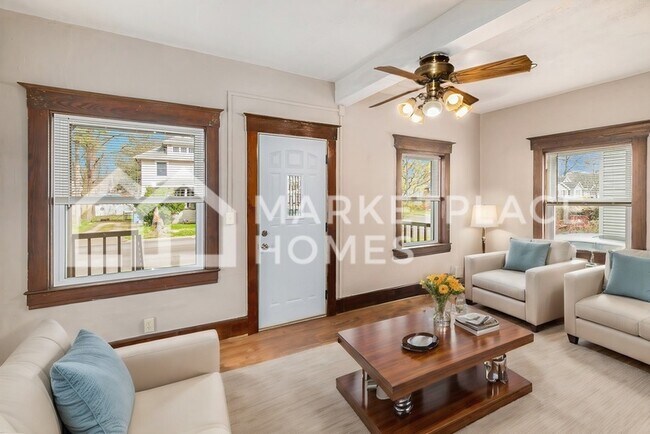 Foto del edificio - 428 S Clemens Ave