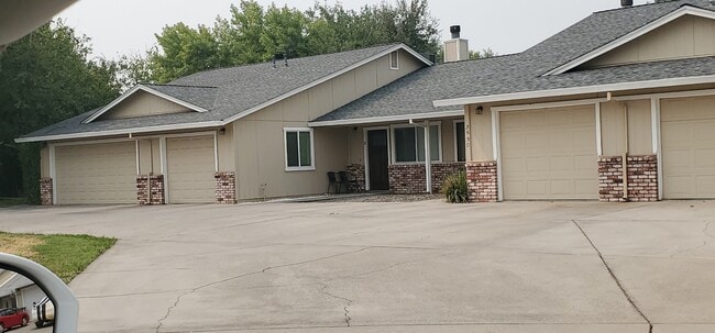 Building Photo - 2530 Jason Ct