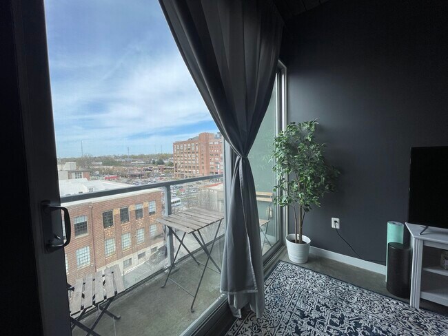 Foto del edificio - 620 Glen Iris Dr NE