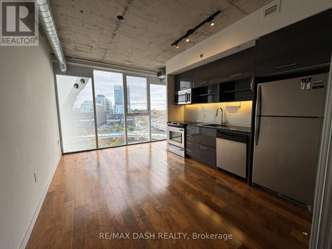 Building Photo - 32 Trolley Cres