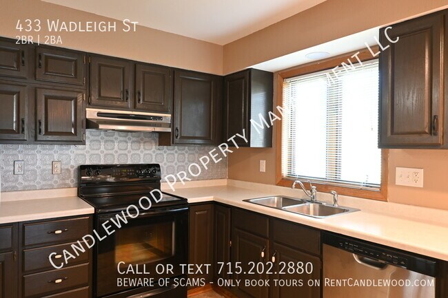 Foto del edificio - Dog Friendly Two Bedroom Single Family Hom...