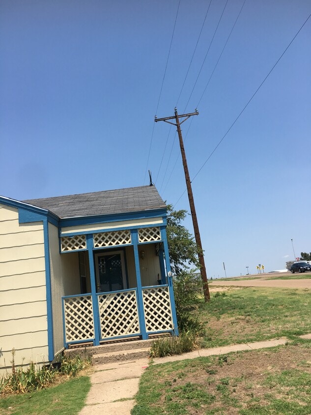 Building Photo - 1507 Cooley Dr