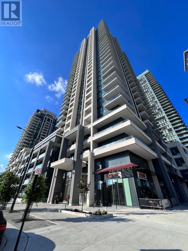 Photo principale - 4055-4055 Parkside Village Dr