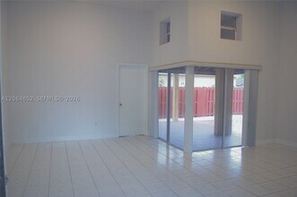 Building Photo - 10957 SW 73rd St