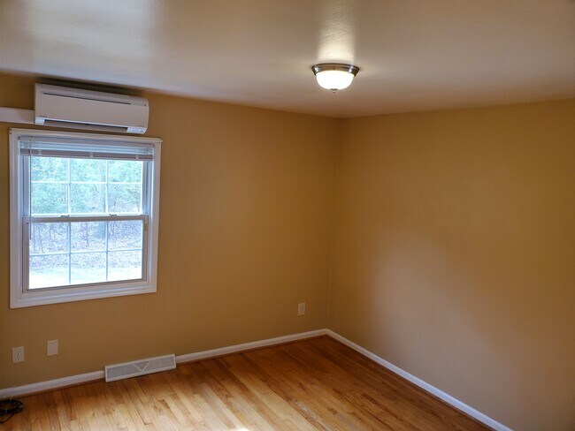 Building Photo - 20901 Hermanville Rd