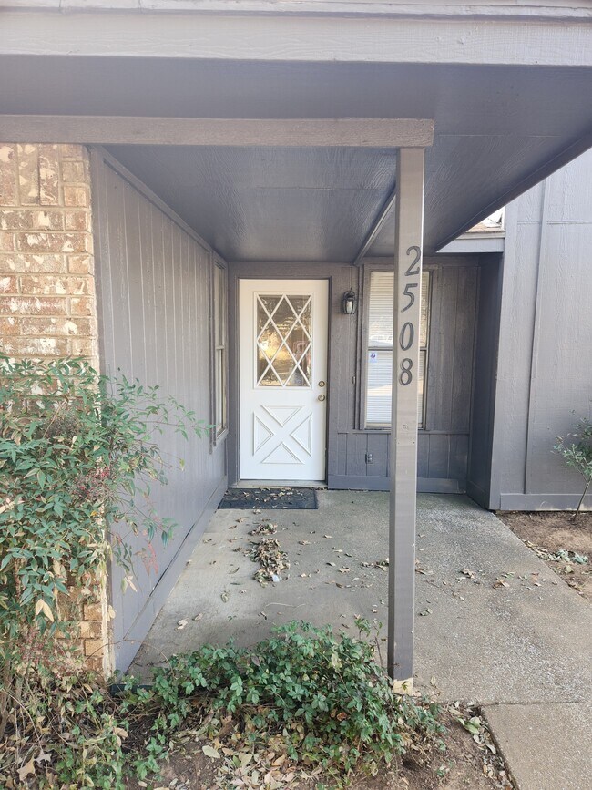 Building Photo - 2508 Windy Pine Ln