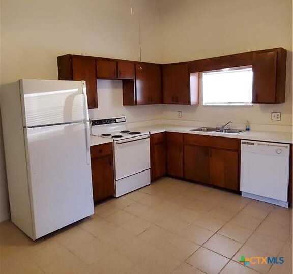 Foto del edificio - 100 Quail Run Rd