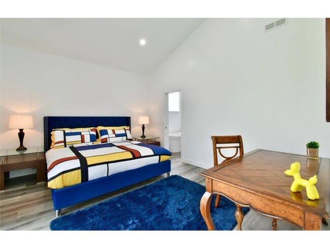 Foto del edificio - 1021 Gardner St E