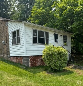 Building Photo - 1608 Beaumont Ave