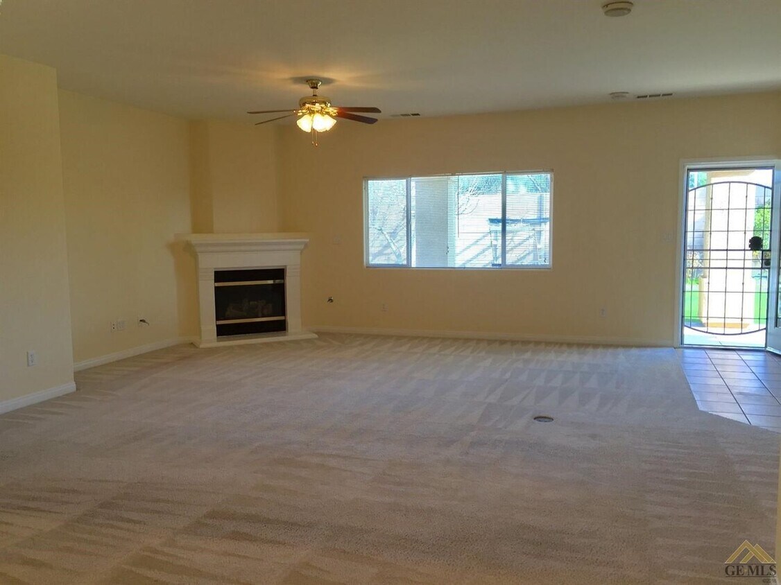 Foto del edificio - 106 Emerald Isle Way