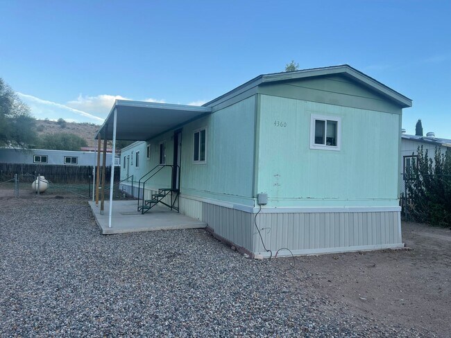Foto del edificio - Reduced!! 3 Bedroom 2 Bath Single Wide Mobile in Lake Montezuma Contact Property Pros Property Ma...