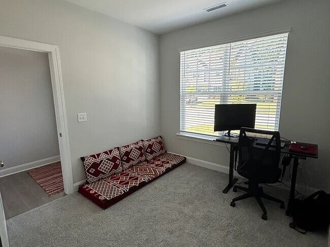 Building Photo - Charming 4BR House in Holly Springs