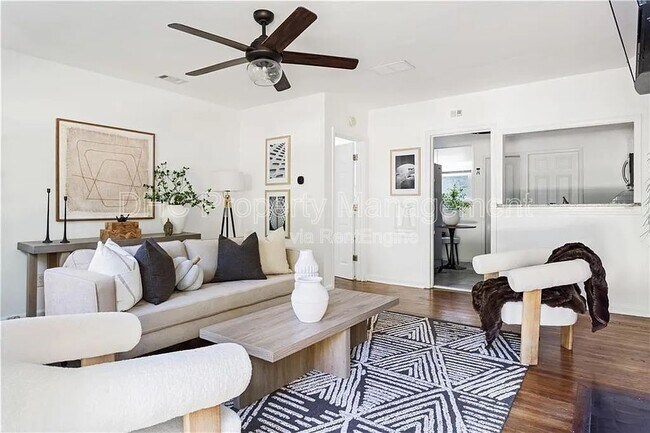 Foto del edificio - 530 Erin Ave SW