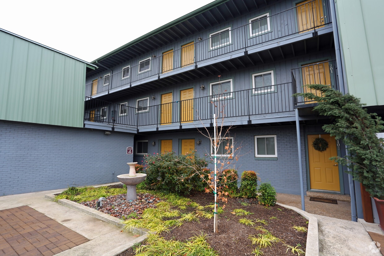 Avenel Apartments in Austin, TX