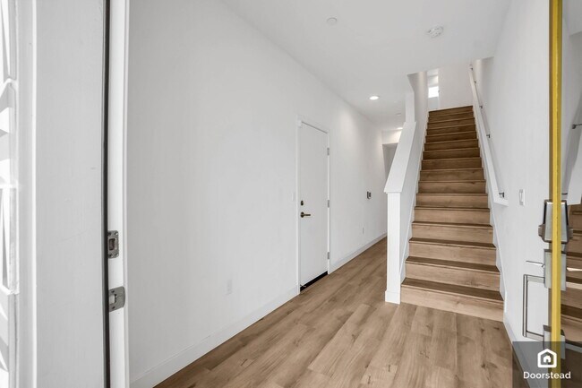Building Photo - 3821 Wattling St