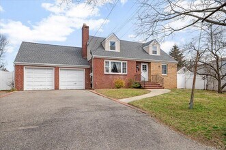 Building Photo - 316 S 3rd St