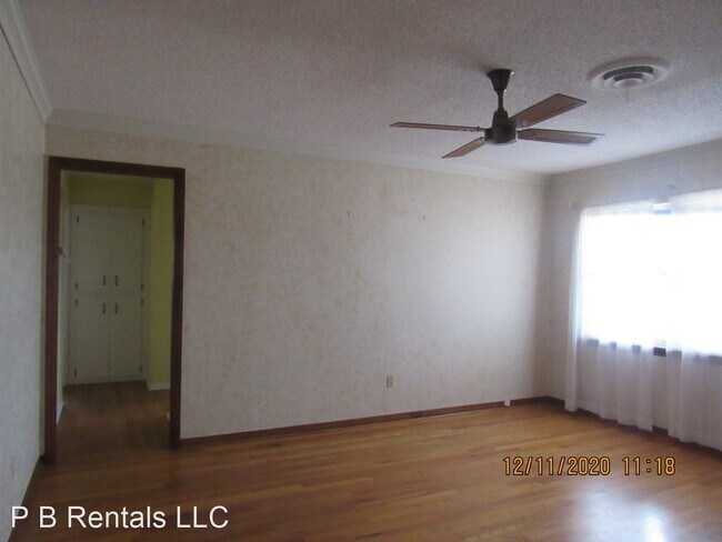 Foto del edificio - 3 br, 1.5 bath House - 415 NW Woodland Drive