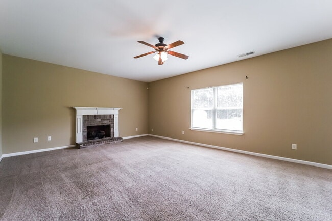Building Photo - 71 Hamil Ct NW