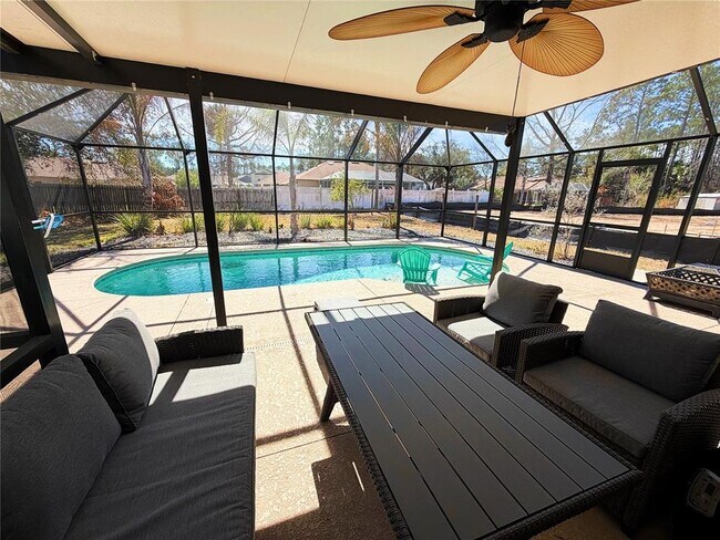 Foto del edificio - 16 Powder Hill Ln