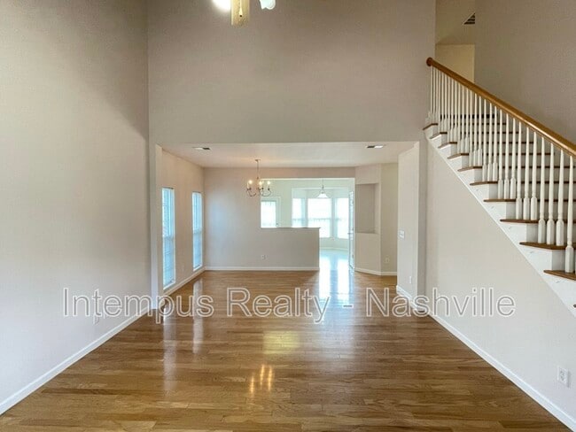 Foto del edificio - 2544 Jordan Ridge Dr
