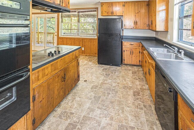 Foto del edificio - 1422 Flamingo Ln