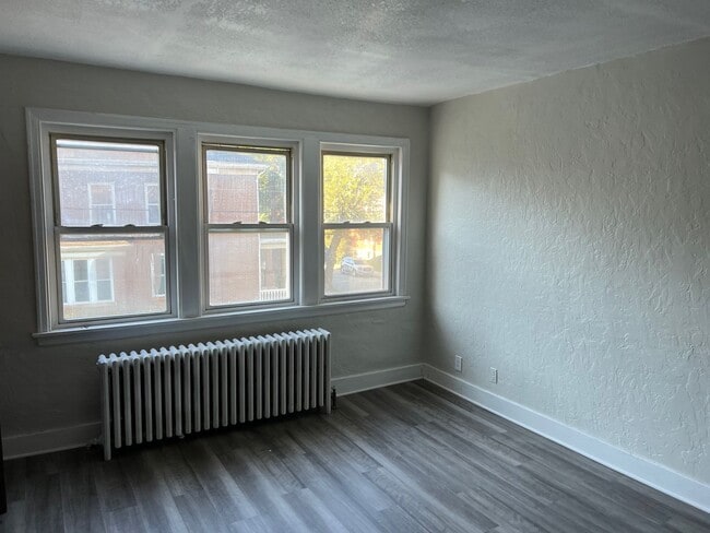 Building Photo - 2021 Hampton