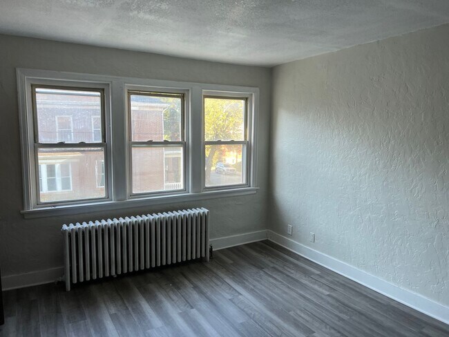 Foto del edificio - 2101 Hampton St