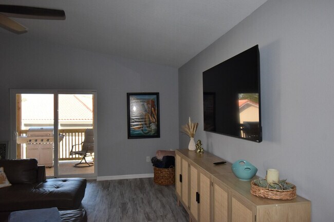 Building Photo - 4795 S Amstel Dr