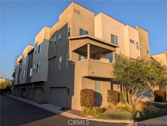 Foto del edificio - 2823 Lily Ln