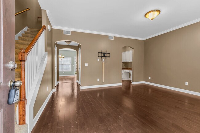 Foto del edificio - 553 Rosedale Ave