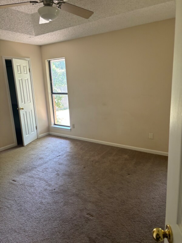 Building Photo - 1817 Sundown Dr
