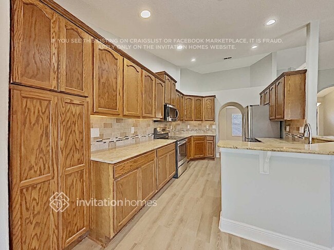 Building Photo - 2303 Sweetwater Blvd