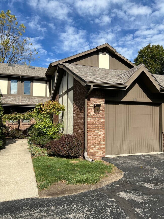 Building Photo - 1174 Hidden Ridge Rd Building Photo - 1174 Hidden Ridge Rd