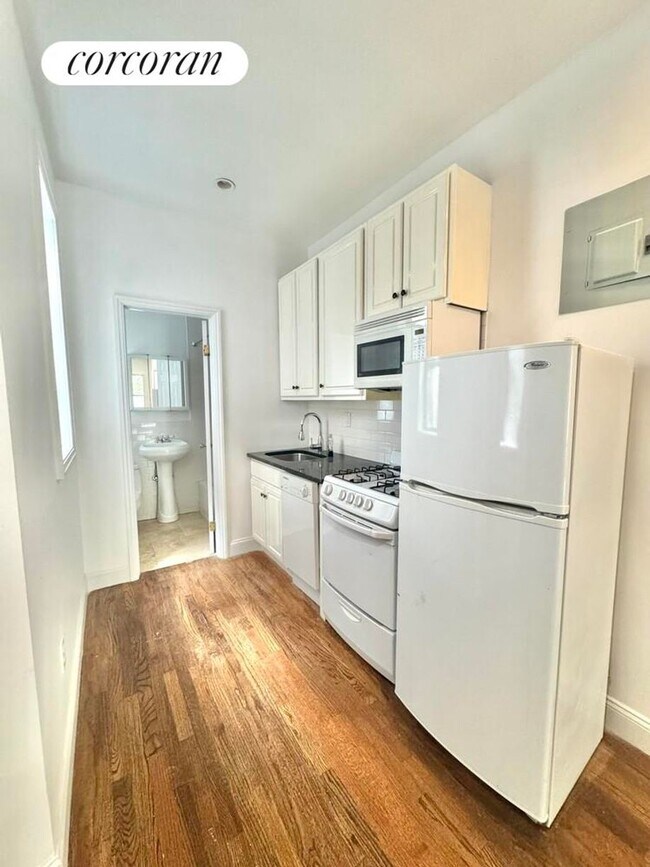 Foto del edificio - 509 E 81st St