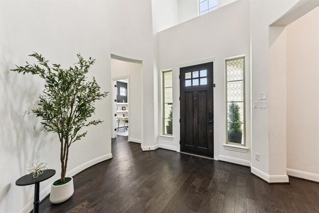Foto del edificio - 1104 Scenic Oaks Dr