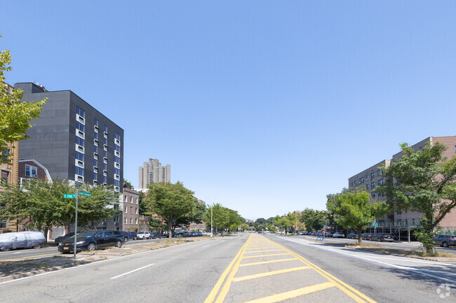 Building Photo - 3187 Grand Concourse