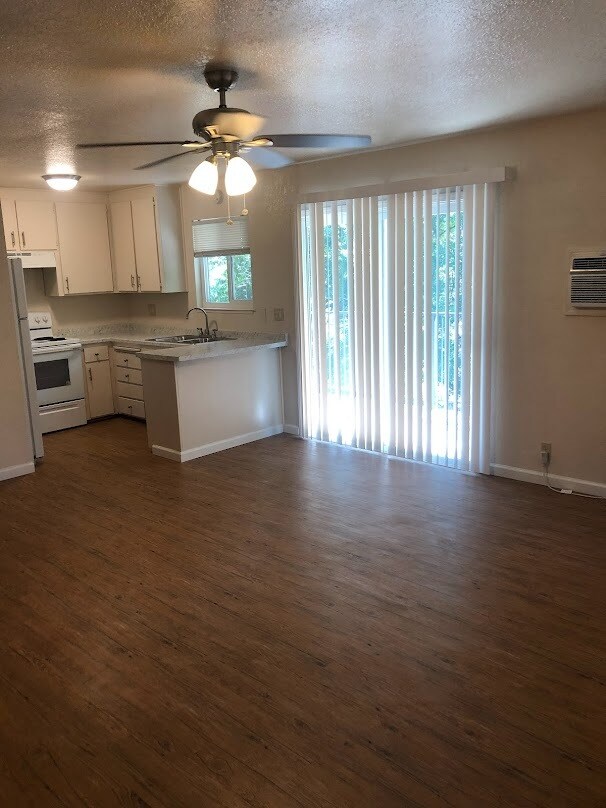 Building Photo - 1412 Chestnut St