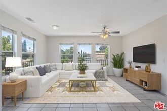 Building Photo - 4821 Topanga Canyon Blvd