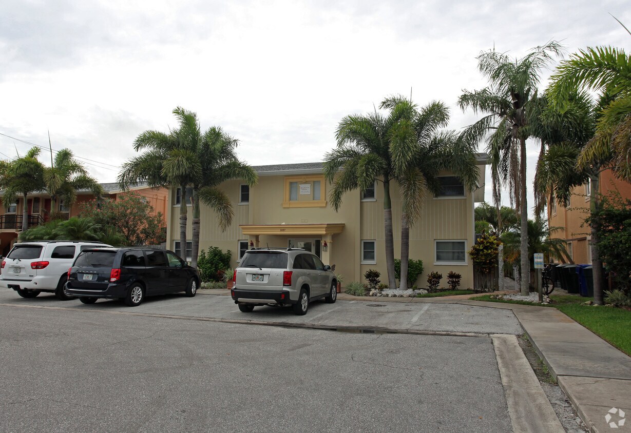 Primary Photo - Dockside Villas