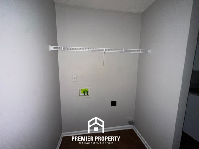 Foto del edificio - 1116 Sunstar Dr