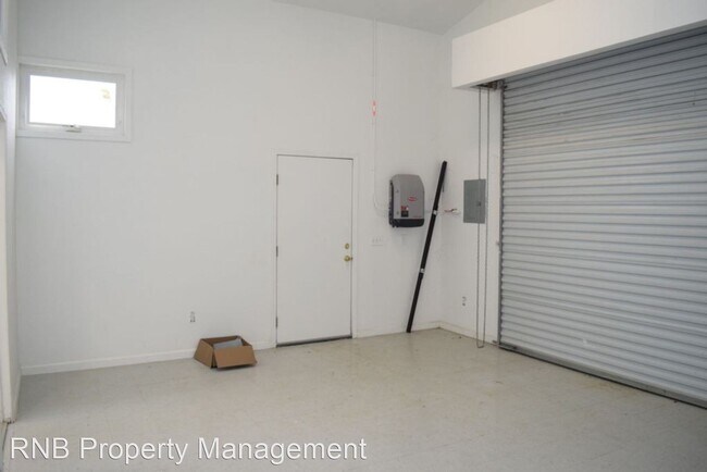 Building Photo - 3 br, 1.5 bath House - 661 Calvados Avenue