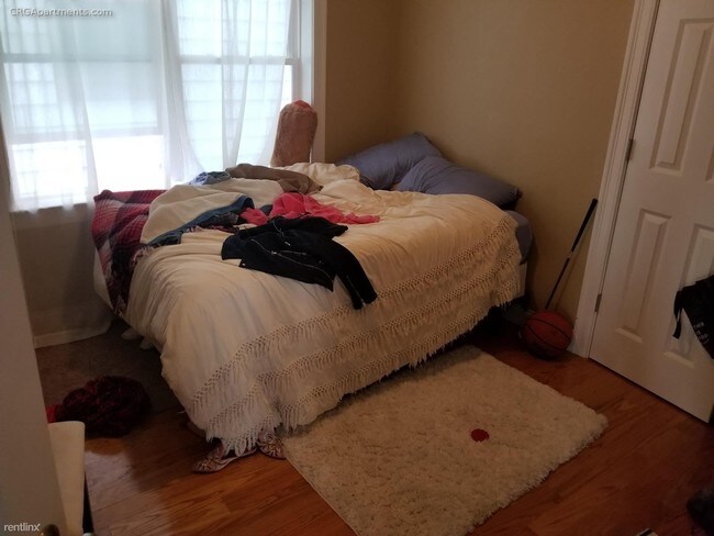Foto del edificio - 5 br, 3 bath Apartment - 19 Calvin St # 21