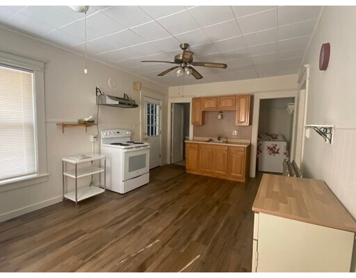 Foto del edificio - 546 Amherst Rd