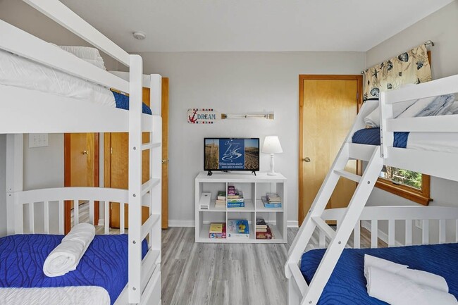 Building Photo - 750 Sea Horse Ct