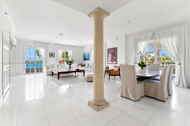 Foto del edificio - 2134 Fisher Island Dr