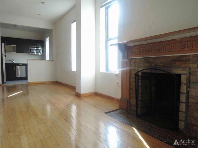 Primary Photo - 1476 Lexington Ave